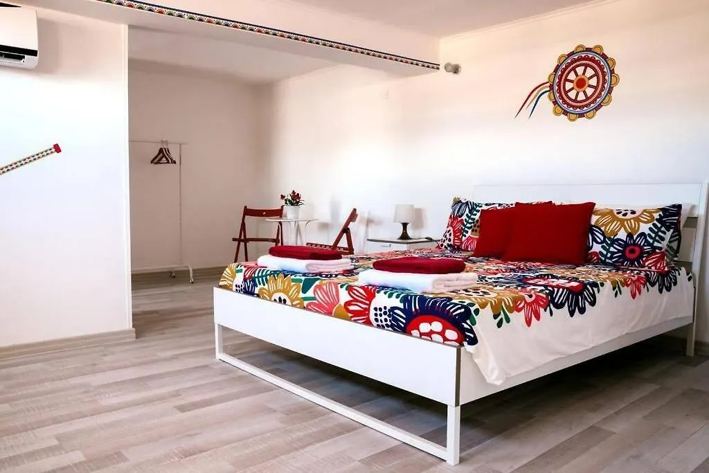Apartamento Attico In Pieno Centro Storico Di CTA 0*,  Italia