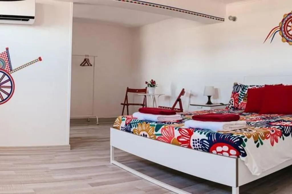 Apartamento Attico In Pieno Centro Storico Di CTA